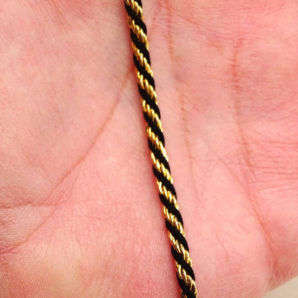 Vintage Trifari Black Cord and Gold Tone Rope Chain Necklace 24" - Picture 8 of 9